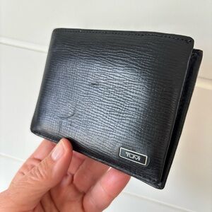 Tumi Double Billfold Men's Black Leather Wallet